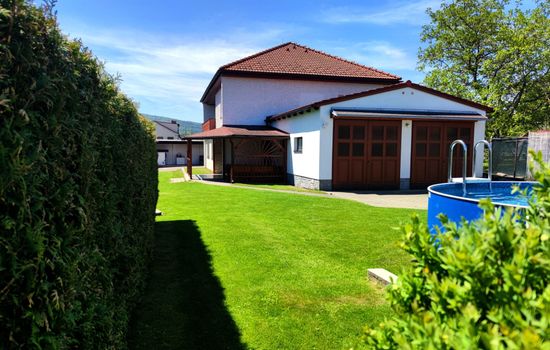 Ferienvilla mit eigenem Pool