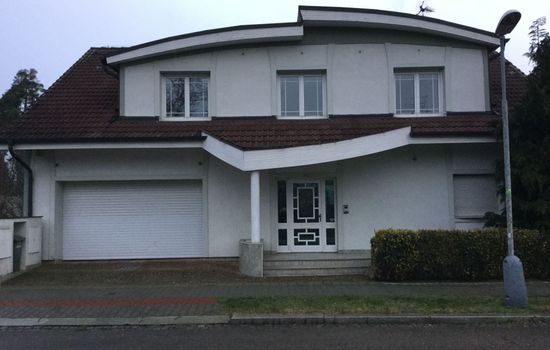 mit Privatpool für 11 Personen + 1 Kind ca. 500 m&sup2;in Pardubitz, Böhmen (Os