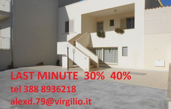 Helles, einladendes Ferienapartment mit Sonnenterrasse in Strandnähe