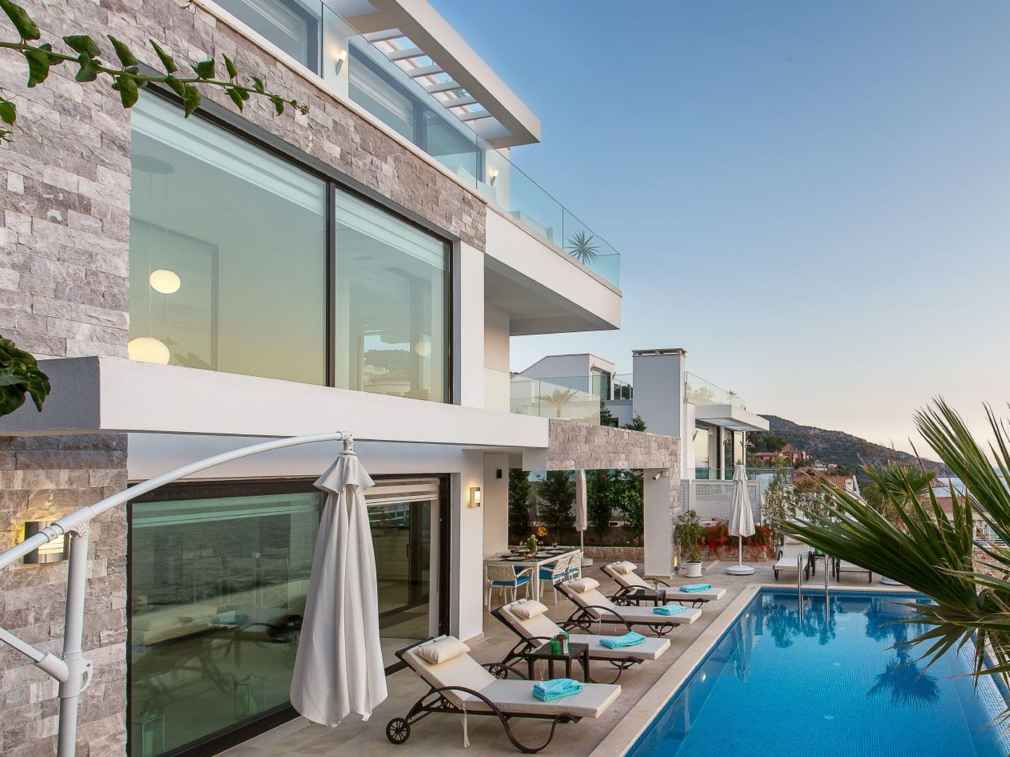 Moderne Villa Nähe Meer In Kalkan Rentals 