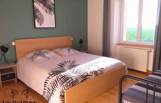 Das Dolmengebäude Clara