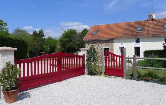 in Vesly mit Beheiztem gemeinsamem Pool