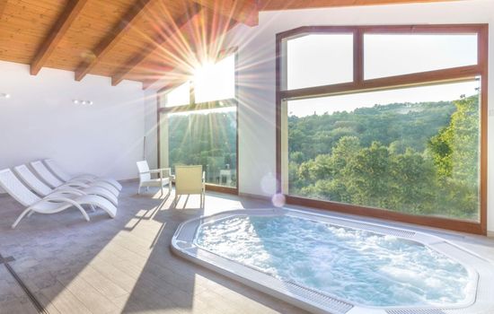 Villa Cantone mit beheiztem Pool