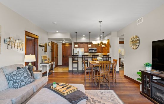 Your Downtown Doorstep- Affordable Elegance in CDA