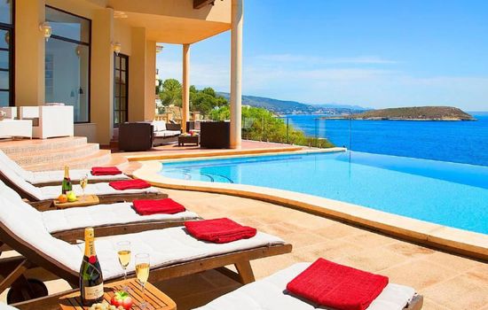 Spektakuläre Villa am Meer