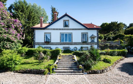 für 12 Personen und 2 Kinder in Redondela, Costa Verde Spanien (Rías Baixas)