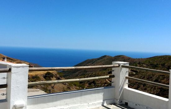 Berg- und Strandurlaub südlich von Granada