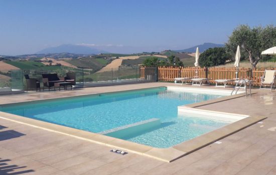 Villa mit atemberaubender Aussicht und privatem Pool