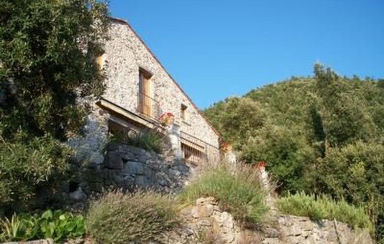 Natursteinhaus mit Panoramablick zum Meer