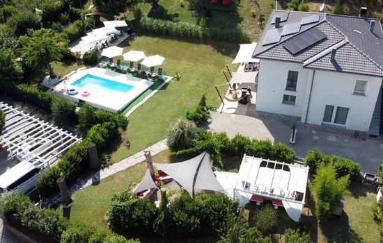 Gan Eden Nature House