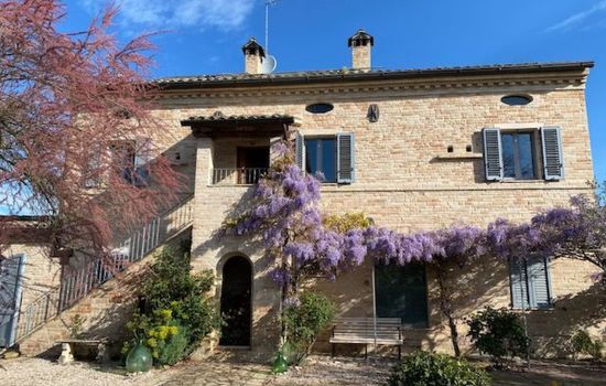 Landgut "Casale Iris"