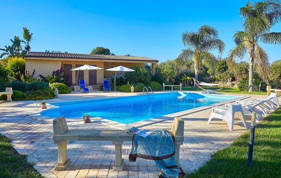 in Castelvetrano mit Gepflegtem Garten