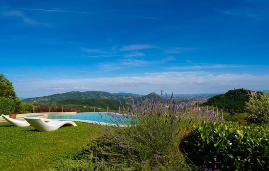 für 10 Personen in Montecatini Tere, Toskana (Provinz Pistoia)