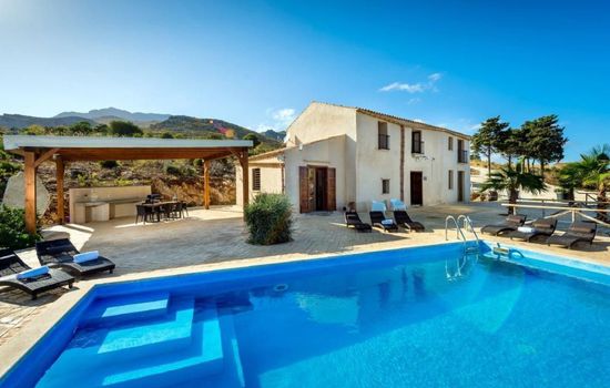 Villa "Le Muse" mit eigenem Pool