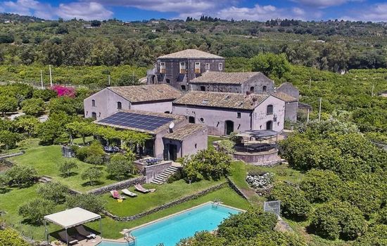 Ferienvilla 'Borgo degli Aranci