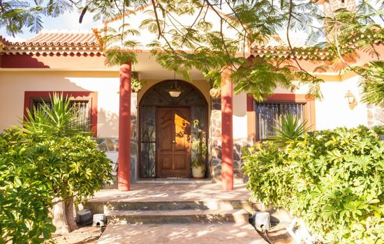 "Floratere" mit Terrasse