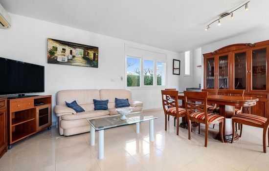 mit Privatpool, Garten, in Strandnähe