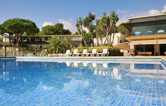 "Standard" mit Schwimmbad