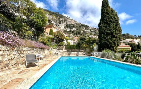 Studio mit großzügiger Terrasse und Panoramablick