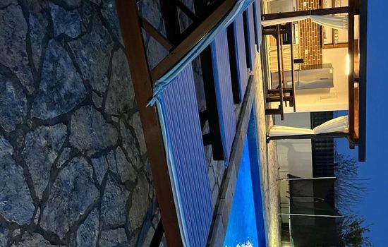 in Posedarje mit großem Garten