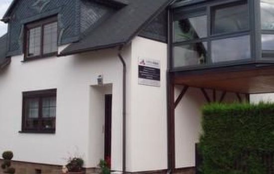 Helle Wohnung in Frankenhain mit Grill