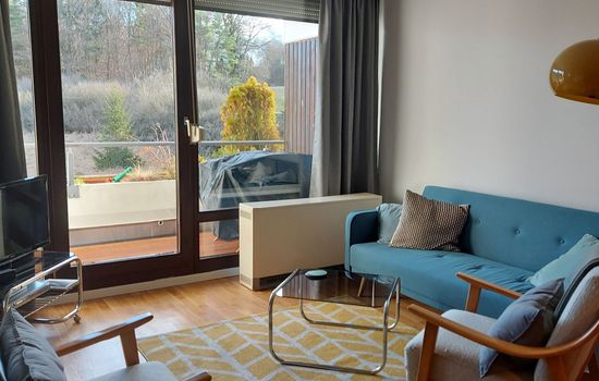 Große Wohnung in Gleislhof mit Möbliertem Balkon