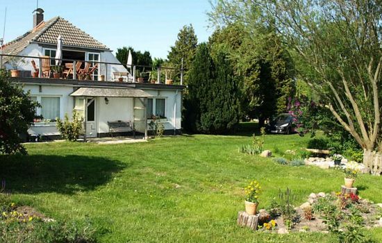 Wohnung in Wendhof mit Garten, Grill und Terrasse