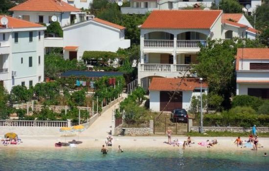 Wohnung mit Blick auf das Wasser