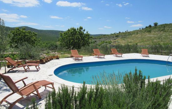 Villa mit beheiztem Pool