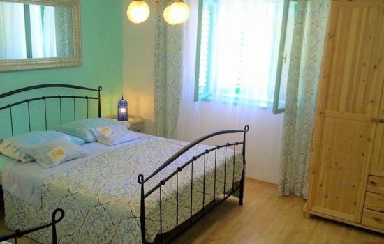 mit einer überdachten Terrasse