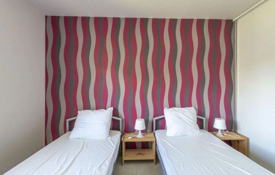 für 2 Personen und 2 Kinder