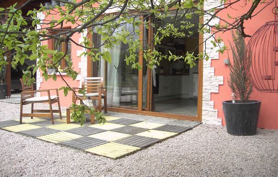 Ruhiges Ferienhaus mit Garten an der Weinstraße