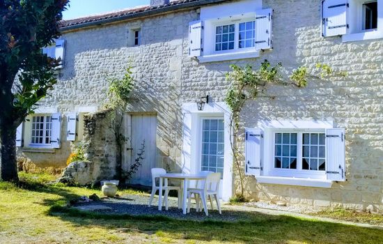 Steinhaus Ardenne in Fontenay-le-Comte