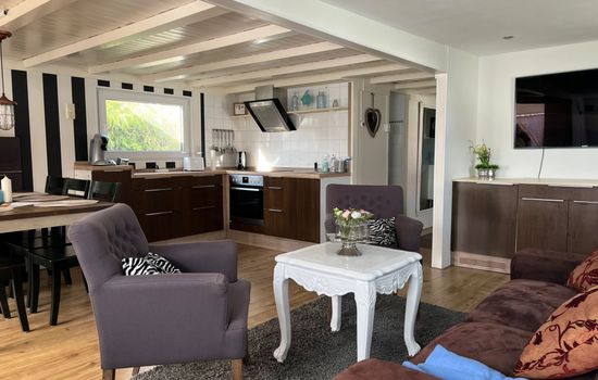 Charmantes Ferienhaus "Hilda" mit Terrasse