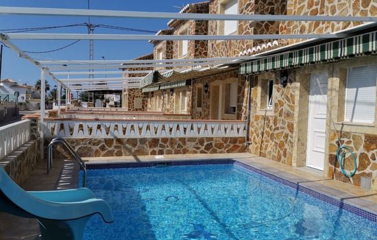 Wohnung in Dénia mit privatem Grill