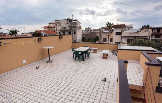 'Zaleuco' mit Terrasse