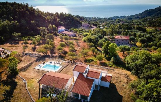 Gästehaus an die Villa angeschlossen