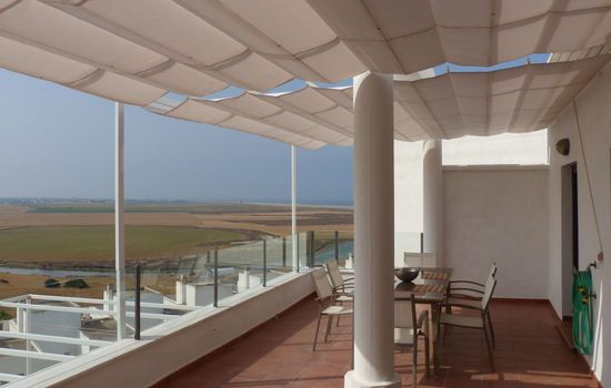 Charmante Ferienwohnung La Perla mit Terrasse