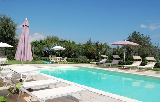 Zweizimmerwohnung 1 mit Terrasse, Gemeinschaftspool