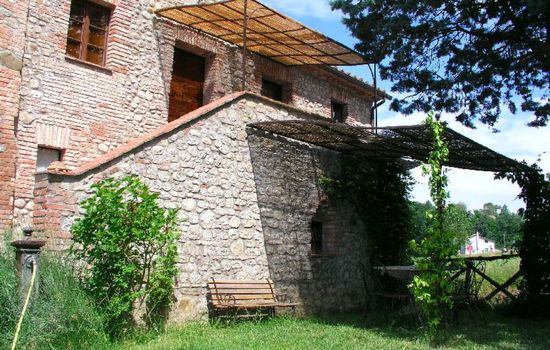 im Obergeschoss mit eigener Laube auf Gartenebene