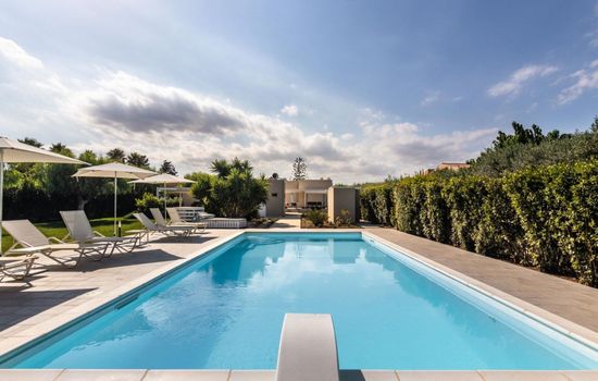 'Villa Luisa' mit Pool