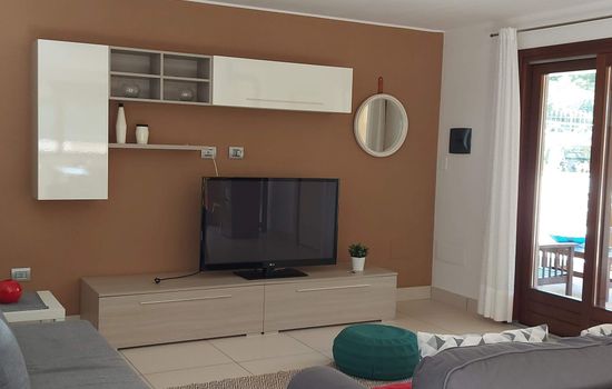 Unterkunft in der 'Villa Luigi' mit oberirdischem Pool