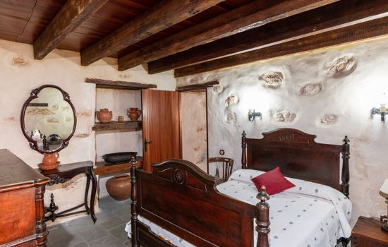 "Tamasite toto" mit Schwimmbad