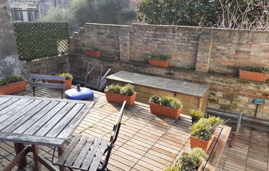 mit privater Terrasse