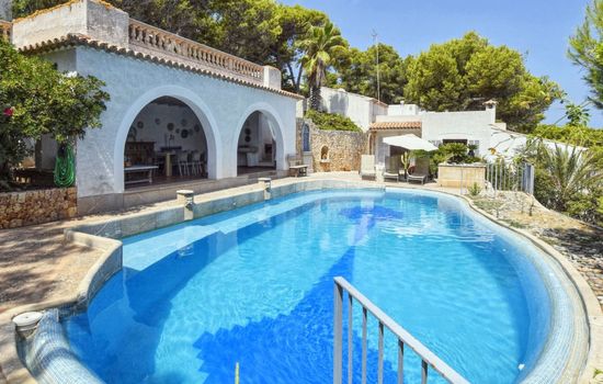 Unglaubliche Villa mit Meerblick und Pool