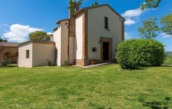 Wohnung in Chiusi mit Grill, Gemeinschaftspool und Garten