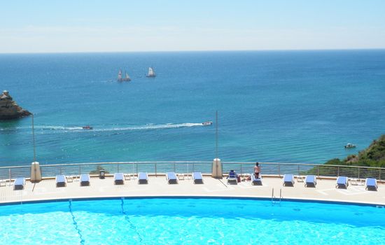 Wohnung mit Infinity-Pool