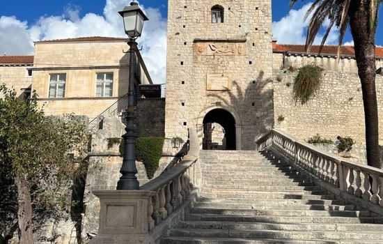 Stadtzentrum Pelavin Mir