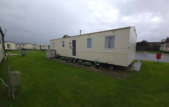 The Retreat Finch - Marine Holiday Park