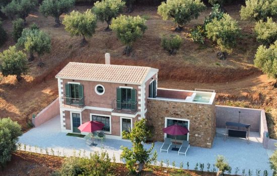 Villa mit Whirlpool, nur 6 km vom Strand entfernt